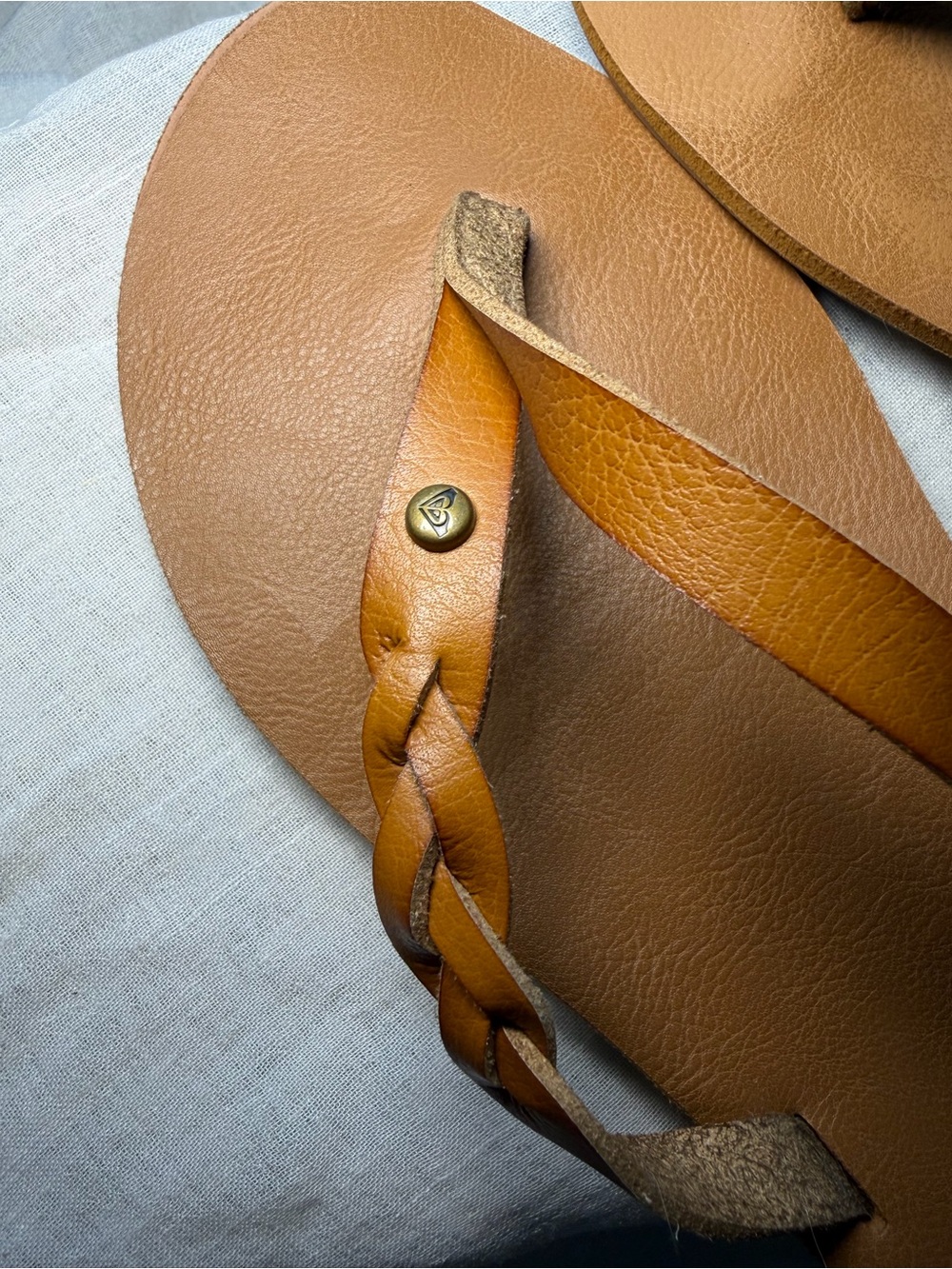 Roxy Women’s Braided Leather Flip Flops - Brown - Picture 4 of 6